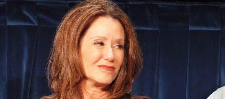 Mary McDonnell Net Worth - Net Worth Post