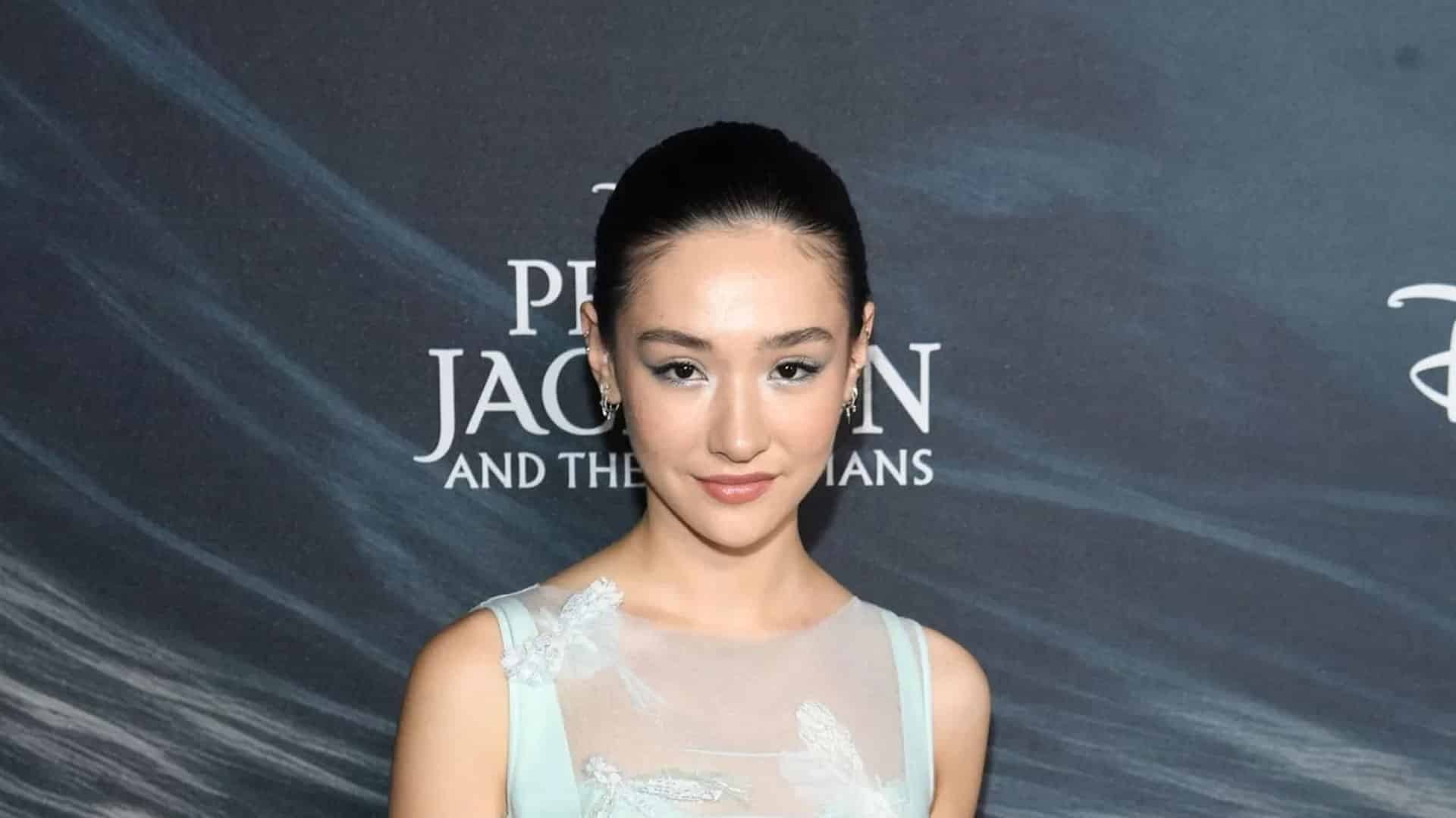 What for is Minnie Mills Famous for? Her Age, Height, Dating - Net