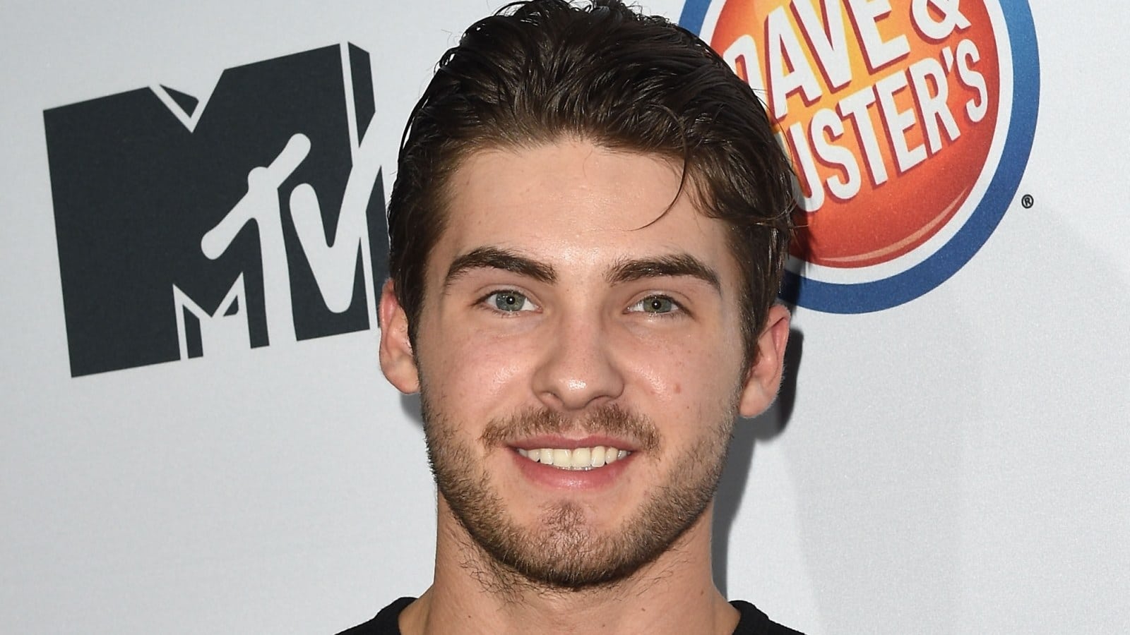 Cody Christian's Wiki: Girlfriend, Net Worth, Height, Age, Ethnicity ...