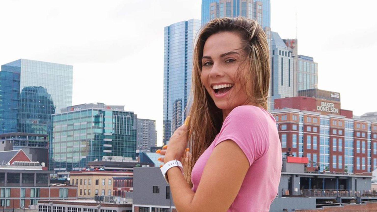 A Closer Look at AmyyWoahh's Life: Age, Real Name, Net Worth - Net