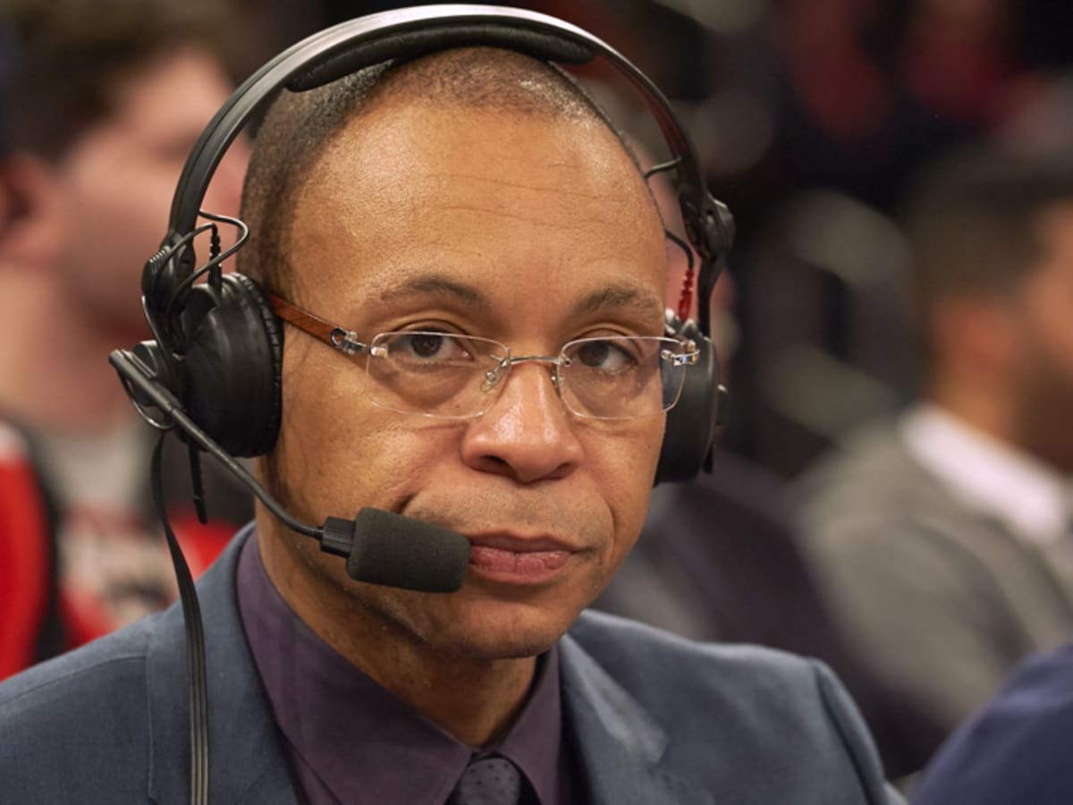 What Happened To NFL Sportscaster Gus Johnson? Wife, Salary - Net Worth ...