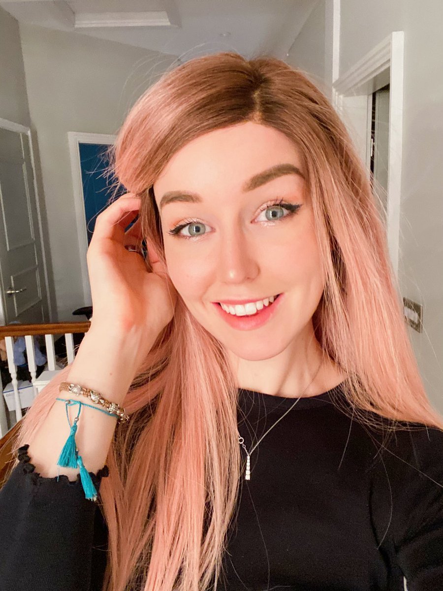 YouTuber Clare Siobhan Wiki: Husband, Net Worth, Height, Age - Net ...