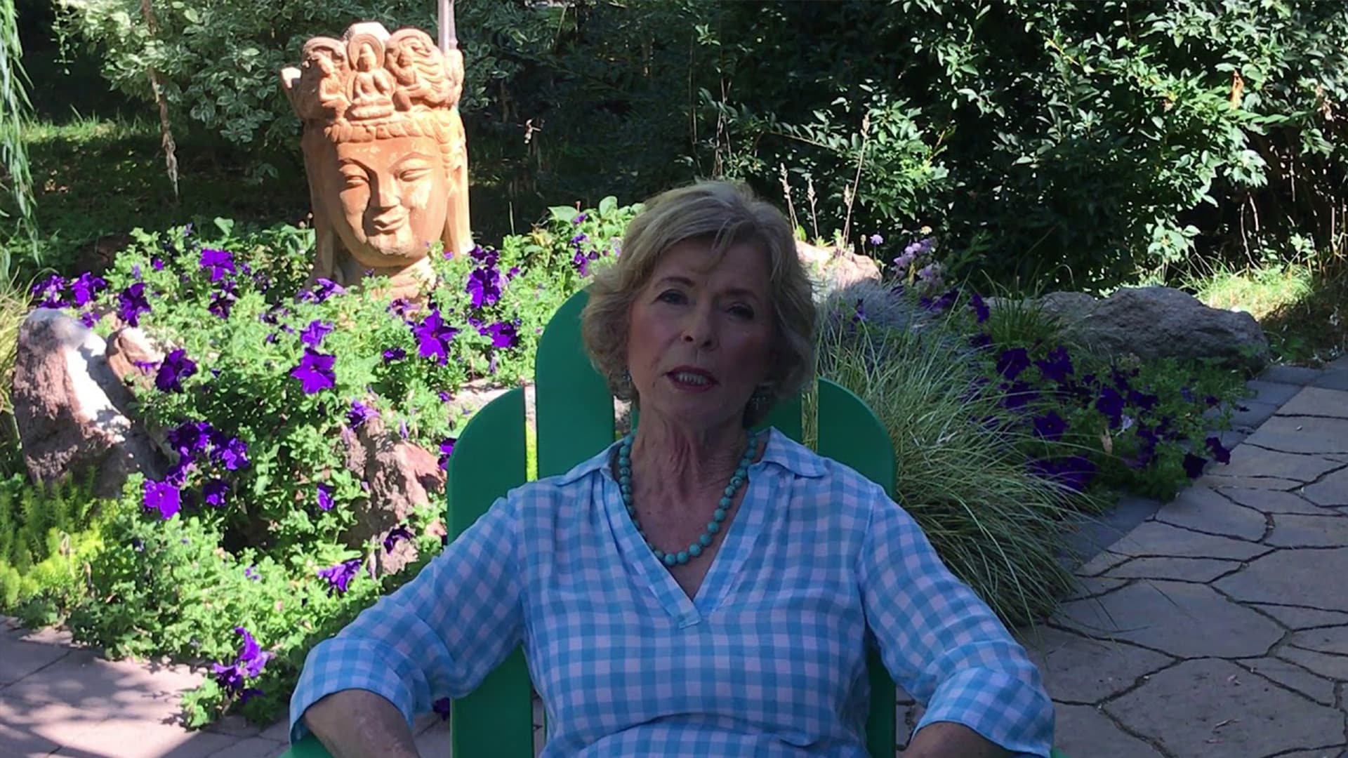 What is Linda Lee Cadwell doing now? Spouse, Net Worth, Height - Net