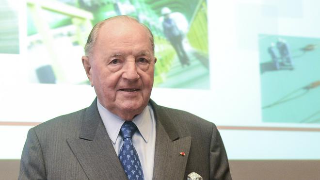 Albert Frere Net Worth